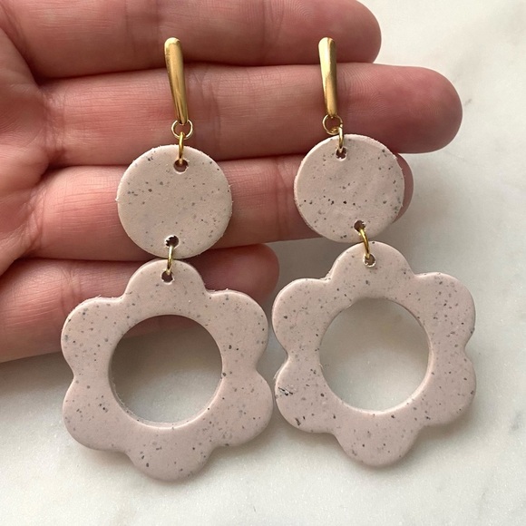 Handmade Polymer Clay Beige Floral Earrngs - Picture 2 of 2